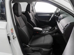Внедорожник Skoda Karoq 2021 года, 2555000 рублей, Тюмень
