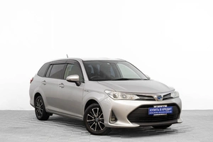 Универсал Toyota Corolla Fielder 2019 года, 1419000 рублей, Барнаул