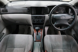 Седан Toyota Corolla 2001 года, 449000 рублей, Омск