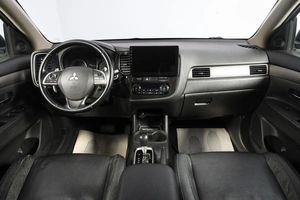 Внедорожник Mitsubishi Outlander 2014 года, 1899000 рублей, Новосибирск