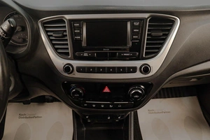 Седан Hyundai Solaris 2017 года, 1179000 рублей, Челябинск