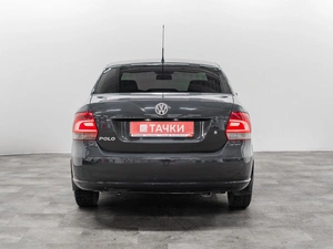 Седан Volkswagen Polo 2012 года, 875000 рублей, Красноярск