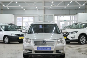 Седан Toyota Avensis 2003 года, 559000 рублей, Омск