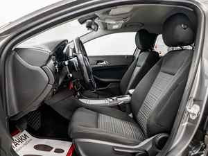 Хетчбэк Mercedes-benz A-класс 2013 года, 1500000 рублей, Красноярск