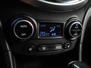 Седан Hyundai Solaris 2015 года, 989000 рублей, Воронеж