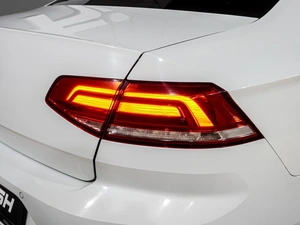 Седан Volkswagen Passat 2018 года, 1699000 рублей, Воронеж