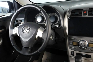 Седан Toyota Corolla 2007 года, 699000 рублей, Тюмень