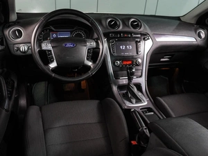 Седан Ford Mondeo 2011 года, 1099000 рублей, Воронеж