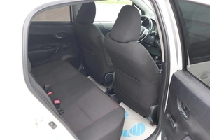 Хэтчбек Toyota Yaris 2012 года, 1200000 рублей, Мирное