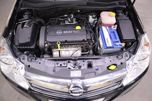 Седан Opel Astra 2010 года, 740000 рублей, Брянск