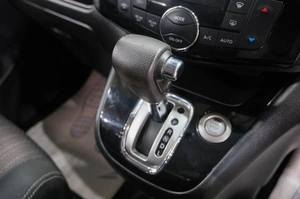 Минивэн Nissan Serena 2015 года, 1399000 рублей, Новокузнецк