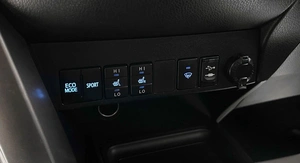 Внедорожник Toyota RAV4 2015 года, 2107000 рублей, Красноярск