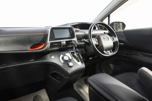Минивэн Toyota Sienta 2016 года, 1299000 рублей, Новосибирск