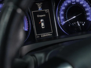Седан Toyota Camry 2015 года, 1849000 рублей, Сургут