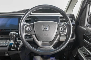 Минивэн Honda Stepwgn 2016 года, 2049000 рублей, Барнаул