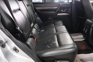 Внедорожник Mitsubishi Pajero 2011 года, 1779000 рублей, Омск