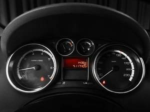 Хетчбэк Peugeot 308 2011 года, 377000 рублей, Тюмень