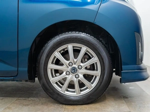 Минивэн Toyota Roomy 2018 года, 1025000 рублей, Красноярск