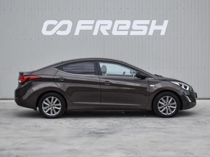 Седан Hyundai Elantra 2015 года, 1230000 рублей, Краснодар