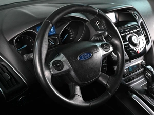 Хетчбэк Ford Focus 2011 года, 979000 рублей, Аксай