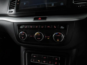 Минивэн Volkswagen Sharan 2012 года, 1244000 рублей, Воронеж