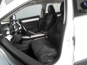 Внедорожник Geely Coolray 2023 года, 1820000 рублей, Красный Пахарь