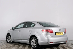 Седан Toyota Avensis 2009 года, 1269000 рублей, Красноярск