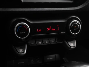 Хетчбэк Kia Rio X-Line 2020 года, 1589000 рублей, Тюмень