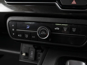 Хетчбэк Honda N-BOX 2017 года, 920000 рублей, Омск