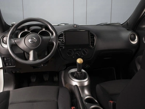 Внедорожник Nissan Juke 2011 года, 860000 рублей, Омск