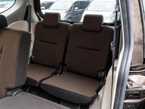 Минивэн Toyota Sienta 2015 года, 1530000 рублей, Краснодар