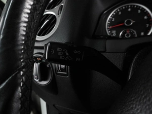 Внедорожник Volkswagen Tiguan 2010 года, 867000 рублей, Воронеж