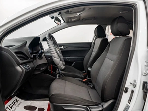 Седан Hyundai Solaris 2020 года, 1650000 рублей, Красноярск