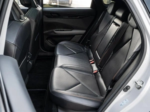 Лифтбек Changan UNI-V 2023 года, 2410000 рублей, Краснодар