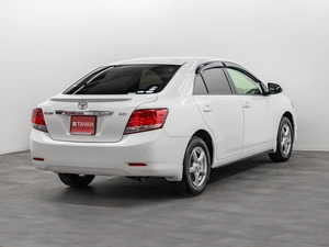 Седан Toyota Allion 2017 года, 1650000 рублей, Красноярск