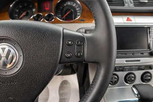 Седан Volkswagen Passat 2007 года, 739000 рублей, Барнаул