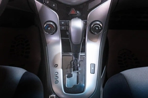 Седан Chevrolet Cruze 2010 года, 969000 рублей, Томск