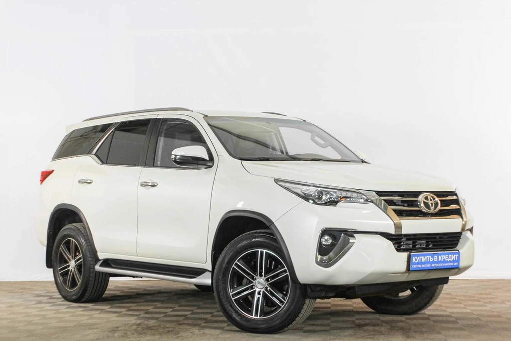 Внедорожник Toyota Fortuner 2017 года, 2999000 рублей, Тюмень