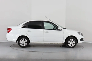 Седан ВАЗ (LADA) Granta 2022 года, 690000 рублей, Брянск