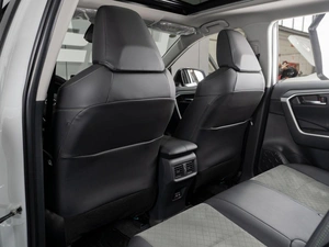 Внедорожник Toyota RAV4 2025 года, 4249000 рублей, Тюмень