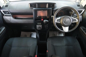 Минивэн Toyota Roomy 2017 года, 1099000 рублей, Омск