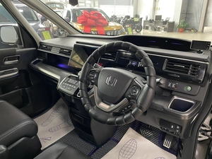 Минивэн Honda Stepwgn Spada 2019 года, 2267000 рублей, Солонцы