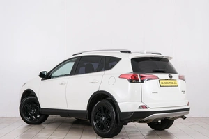 Внедорожник Toyota RAV4 2017 года, 3189000 рублей, Красноярск