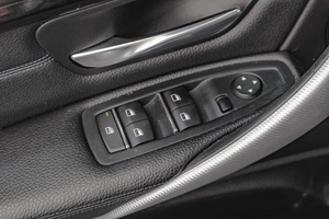 Седан BMW 3 серия 2018 года, 3199000 рублей, Челябинск