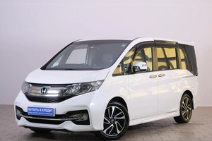 Минивэн Honda Stepwgn Spada 2015 года, 2299000 рублей, Омск