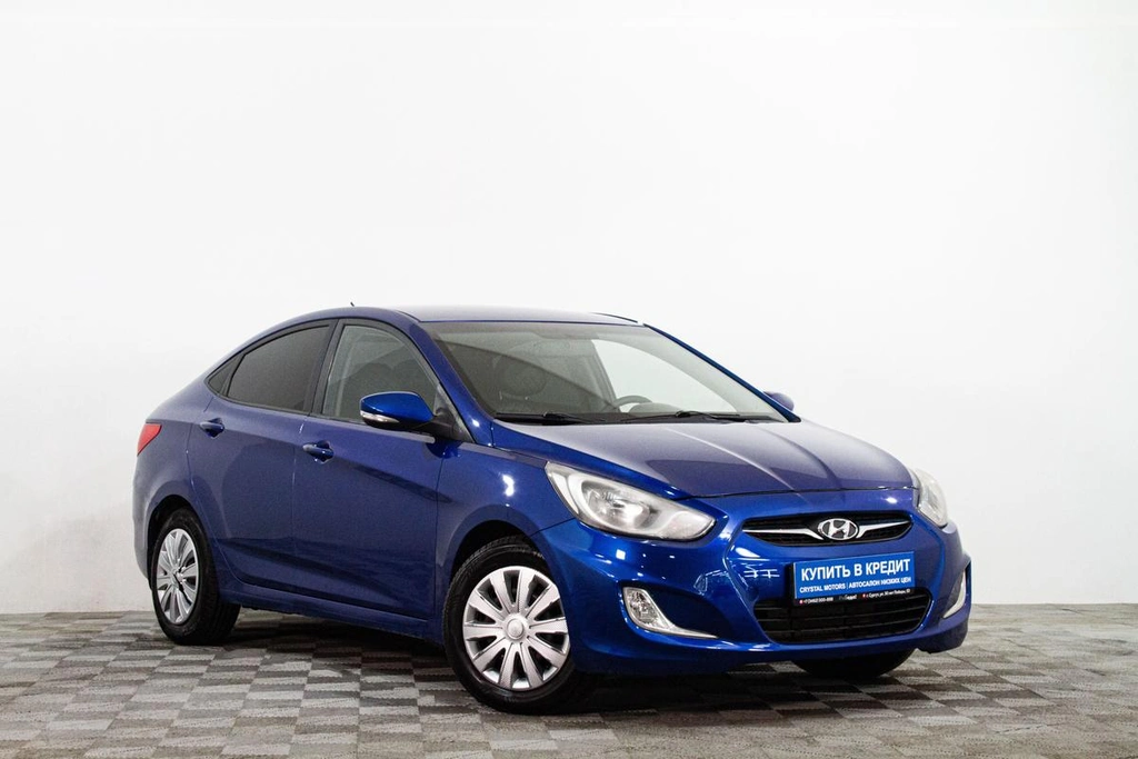 Седан Hyundai Solaris 2011 года, 829000 рублей, Сургут