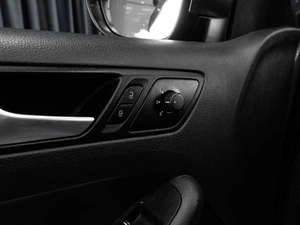 Седан Volkswagen Jetta 2013 года, 1049000 рублей, Тюмень