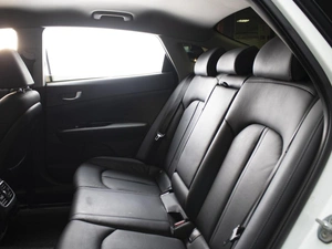 Седан Kia Optima 2018 года, 1840000 рублей, Омск