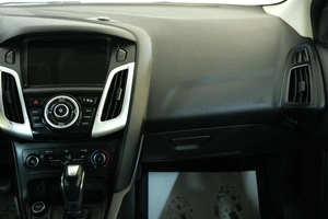 Седан Ford Focus 2016 года, 959000 рублей, Омск
