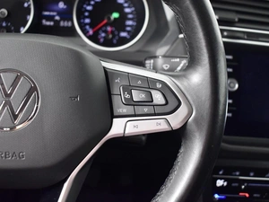 Внедорожник Volkswagen Tiguan 2021 года, 2498900 рублей, Казань